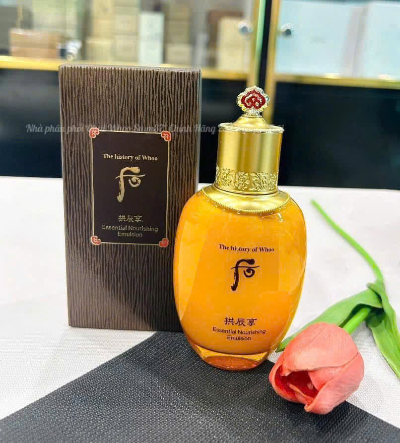 Sữa dưỡng da Đông Y trắng bóng căng mịn tức thì